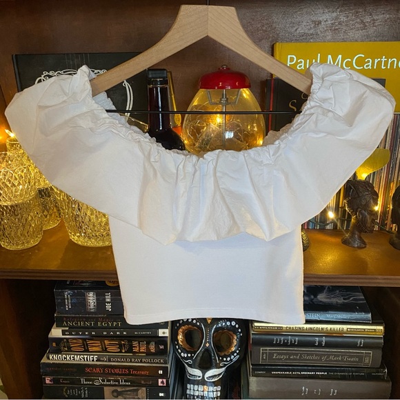 Zara Ruffle Off Shoulder White Crop Top size small - Picture 1 of 5